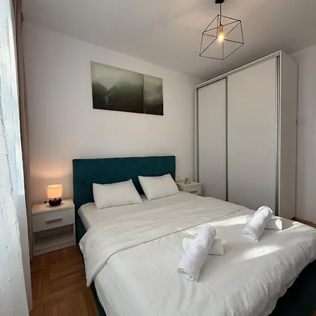 Old Town & Cozy Apartment *